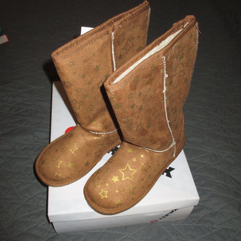 NEW NIB AIRWALK EMMA BROWN GOLD STAR BOOTS GIRLS 4